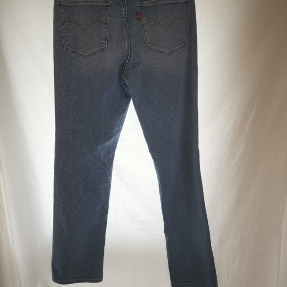 Levi Strauss and company blue jeans - Picture 5 of 7